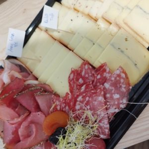 Plateau raclette-charcuterie (min 4 personnes)